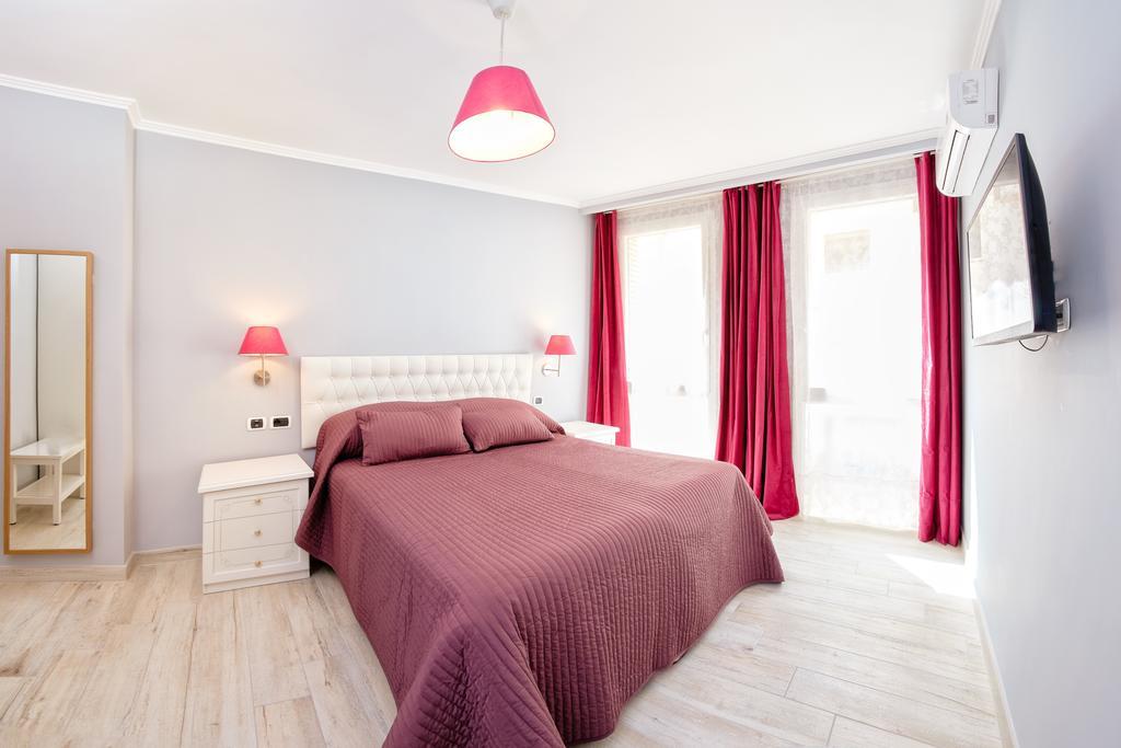 ナポリ カーサリス B＆B Bed & Breakfast 部屋 写真