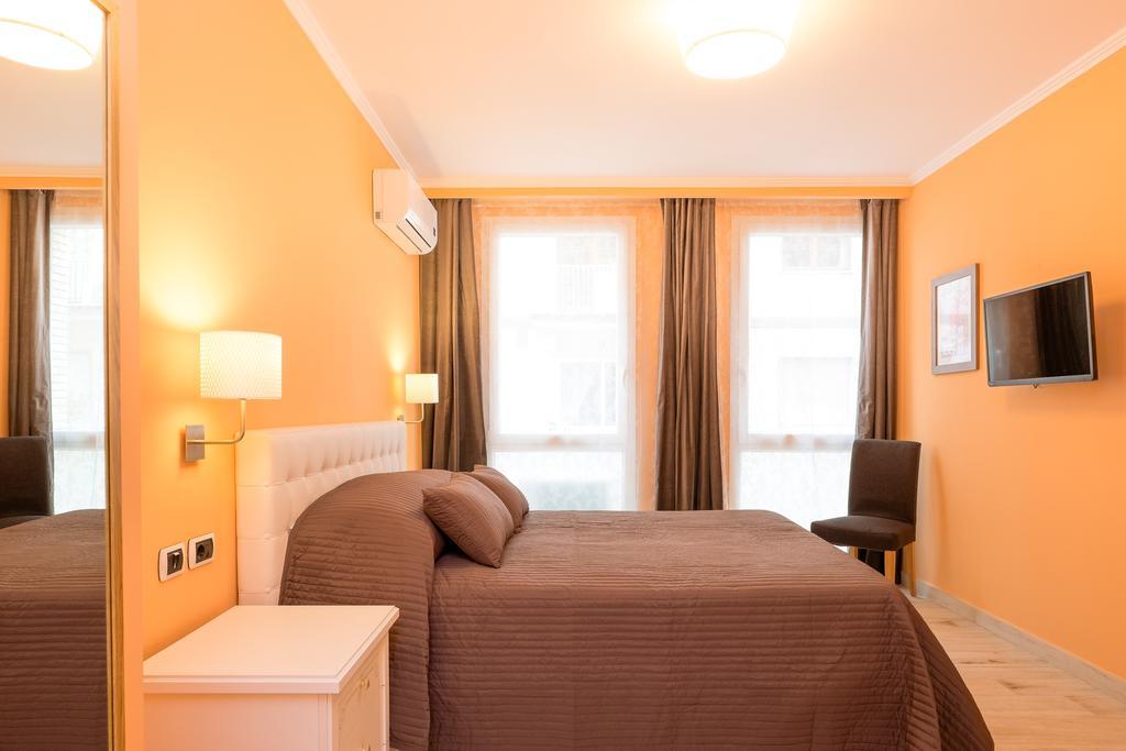 ナポリ カーサリス B＆B Bed & Breakfast 部屋 写真