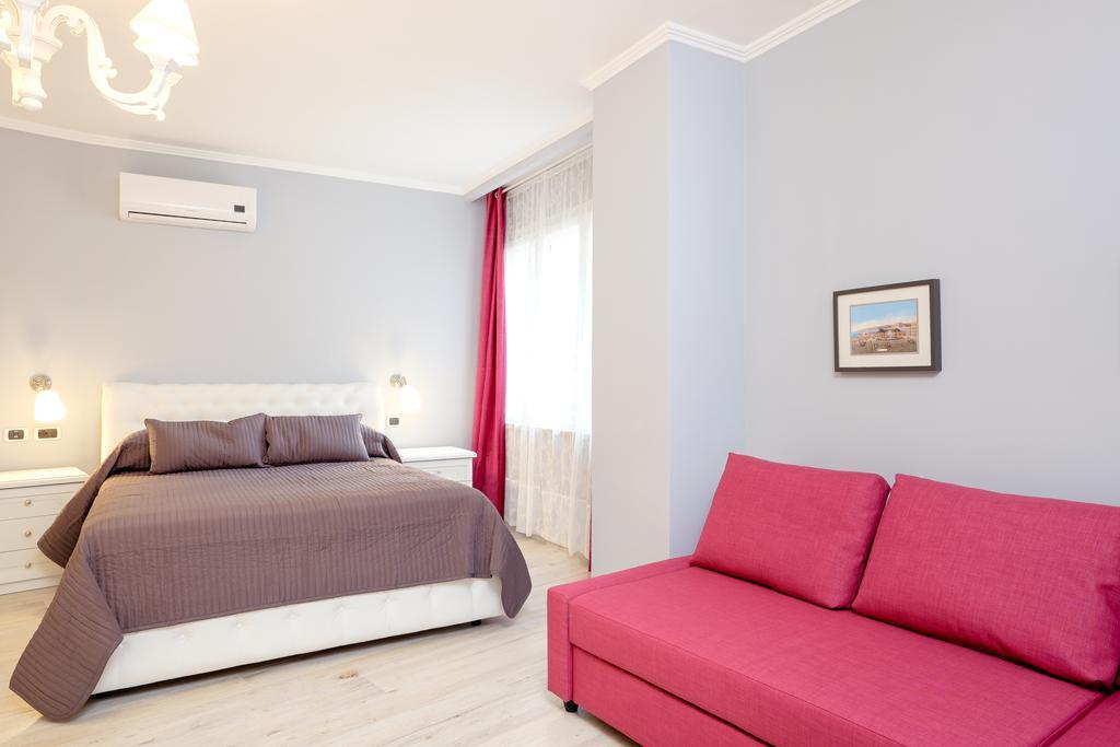 ナポリ カーサリス B＆B Bed & Breakfast 部屋 写真
